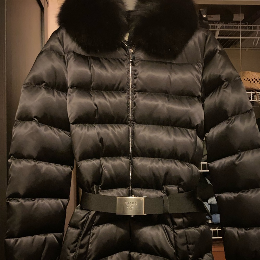 Prada Womens Puffer Coat Size 38